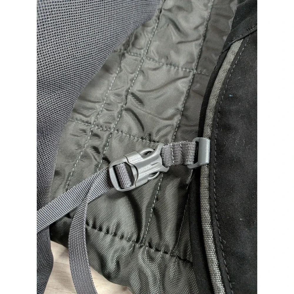 Cotopaxi Boma 13L Backpack Daypack Unisex Outdoor Travel Lightweight Black Euc